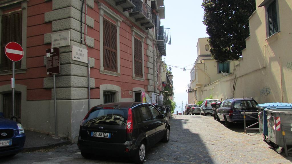 Bnob- Annibale Caccavello